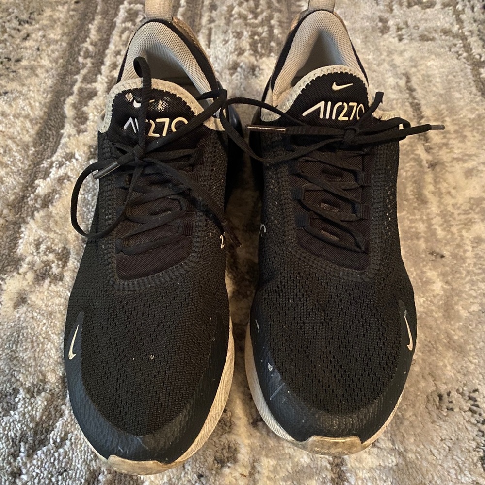 Nike Air Max 270
